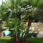 Manzella Piscina Privata * 씨니시