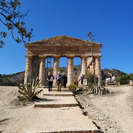 Manzella Piscina Privata